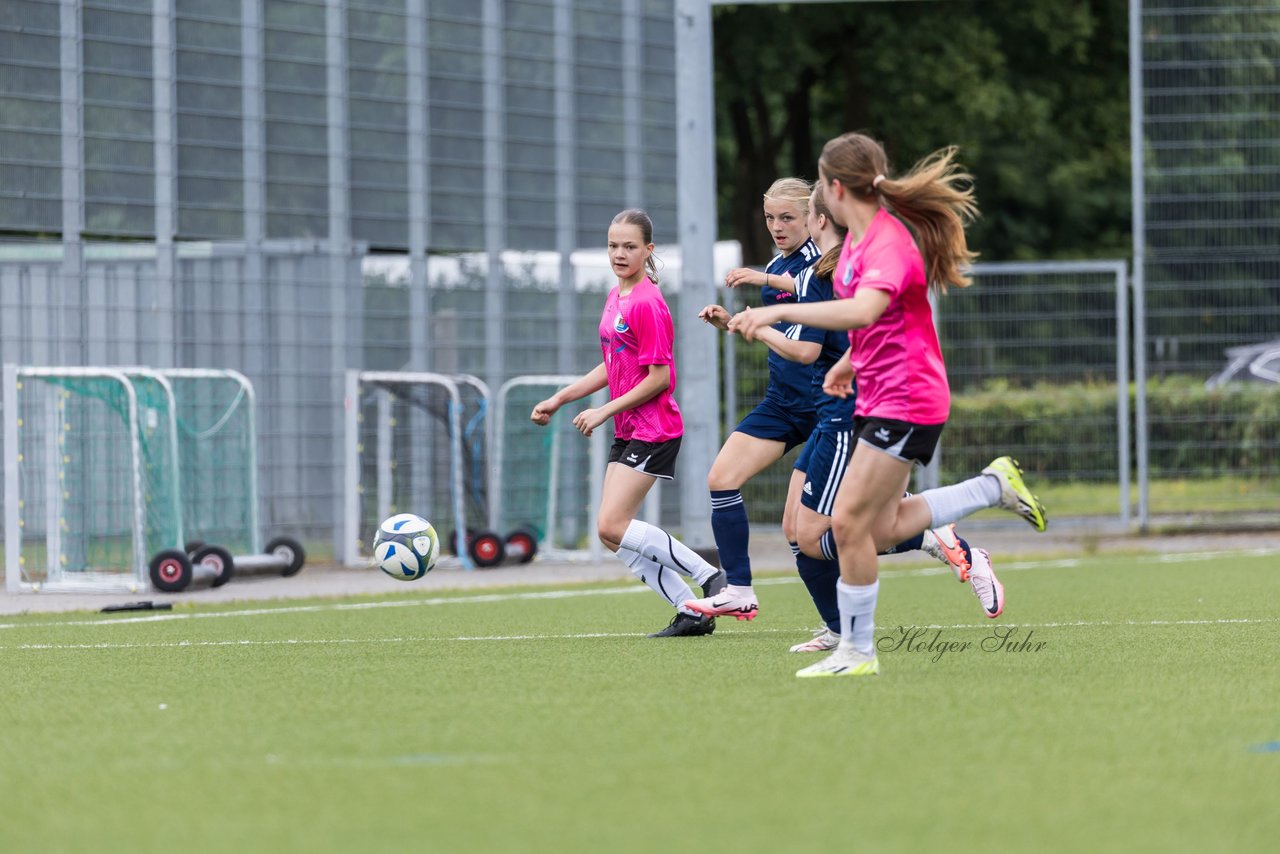 Bild 140 - wCJ Osterroenfelder TSV - VfL Pinneberg : Ergebnis: 0:15